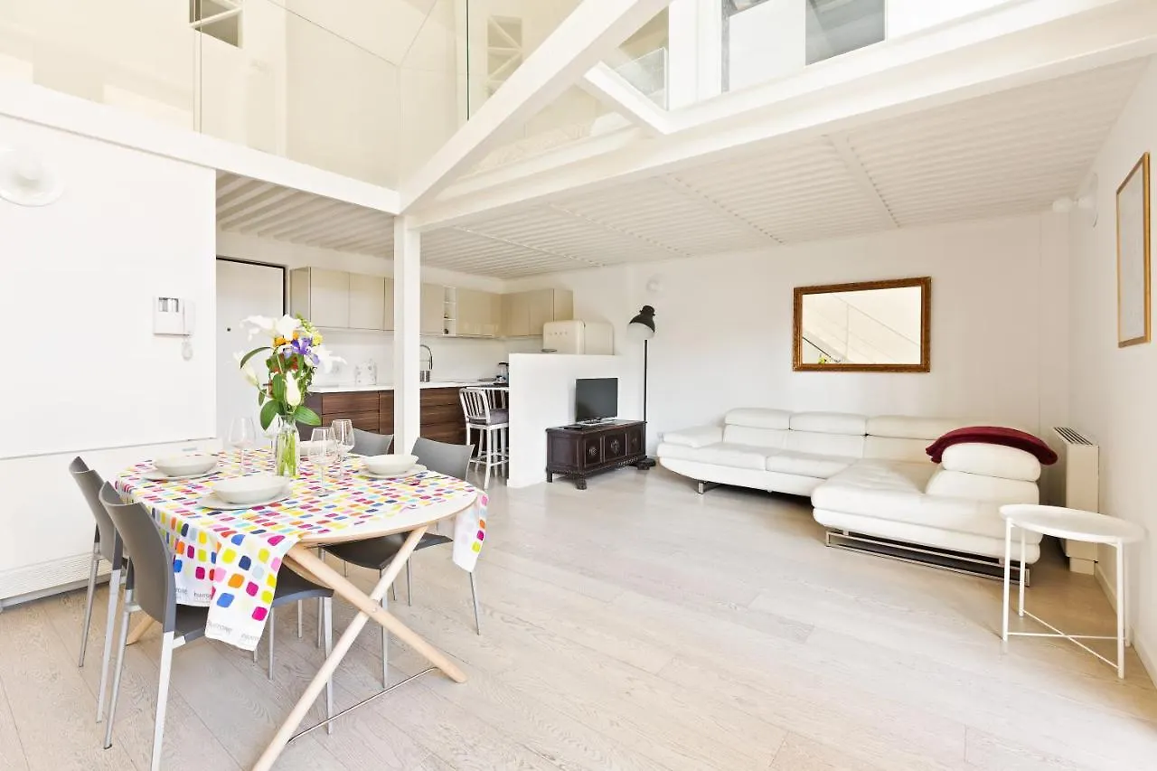 Elegant Loft With Balcony! Apartment Milan
