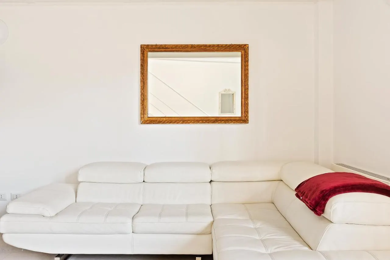Appartement Elegant Loft With Balcony! à Milan