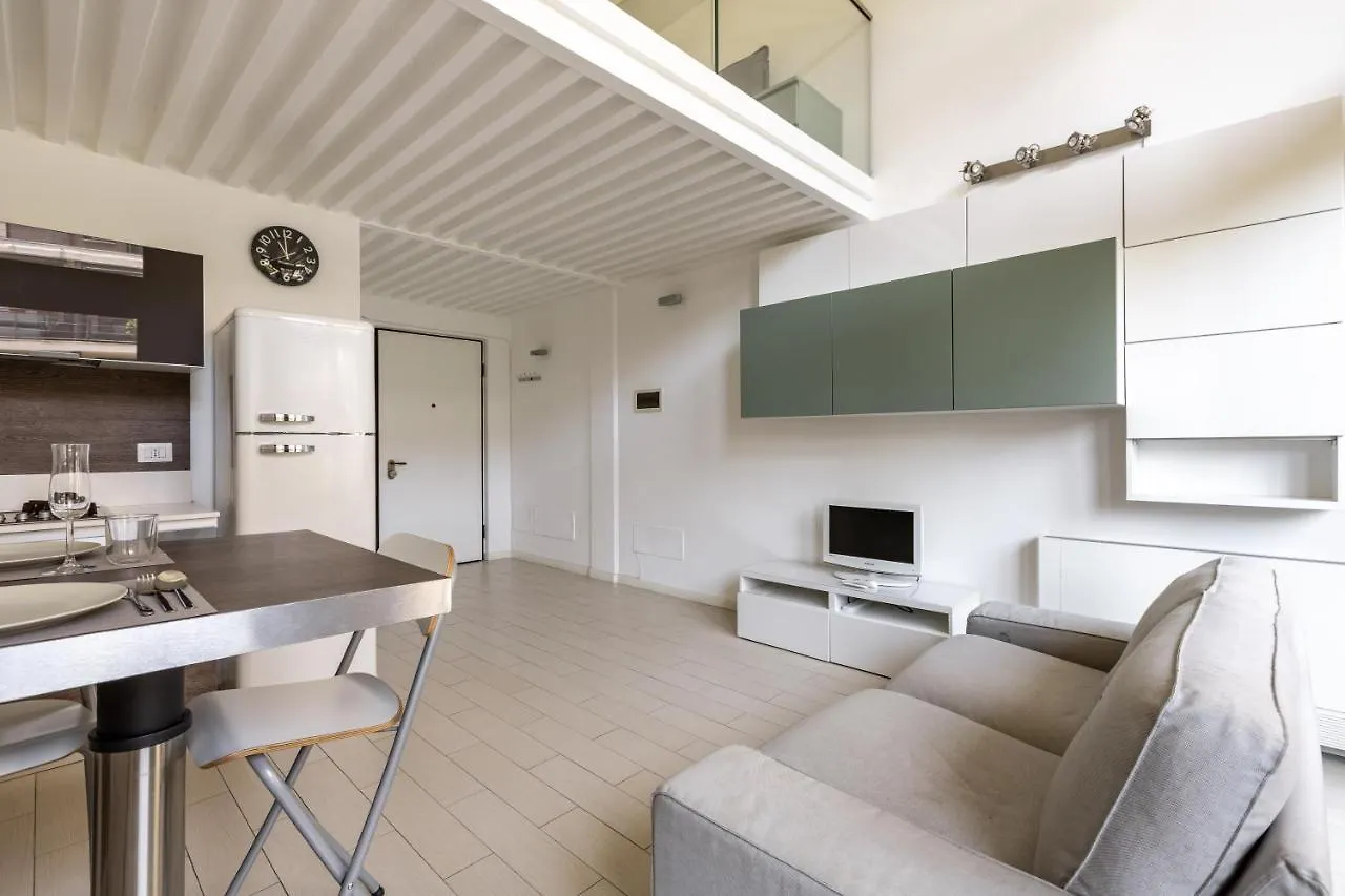 Apartmán Elegant Loft With Balcony! Milán