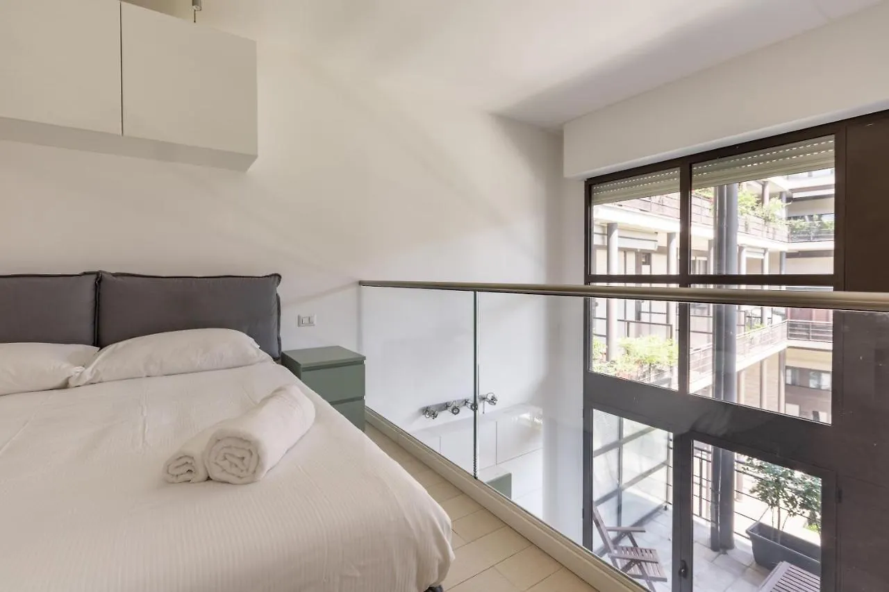 Apartmán Elegant Loft With Balcony! Milán